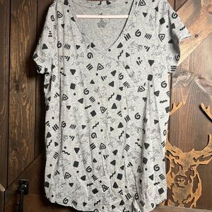 Disney- Lion King Gray and Black Patterned Women's Tee